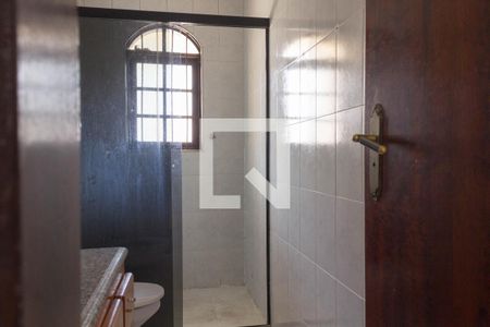 Banheiro da Suíte 1 de casa à venda com 3 quartos, 350m² em Nova Petrópolis, São Bernardo do Campo
