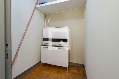Apartamento à venda com 79m², 2 quartos e sem vaga Apartamento à venda com 79m², 2 quartos e sem vagaQuarto de Serviço