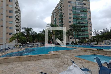Apartamento à venda com 78m², 2 quartos e 2 vagas Apartamento à venda com 78m², 2 quartos e 2 vagasÁrea comum - Piscina