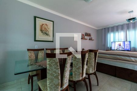 Sala de casa de condomínio para alugar com 2 quartos, 90m² em Itaquera, São Paulo