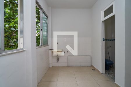 Apartamento à venda com 110m², 2 quartos e 1 vagaÁrea de Serviço