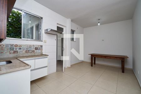 Apartamento à venda com 110m², 2 quartos e 1 vagaCozinha