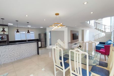 Casa de condomínio à venda com 360m², 3 quartos e 4 vagasSala de Jantar