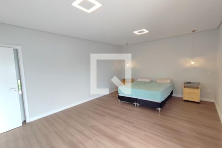 Casa de condomínio à venda com 360m², 3 quartos e 4 vagasSuíte master