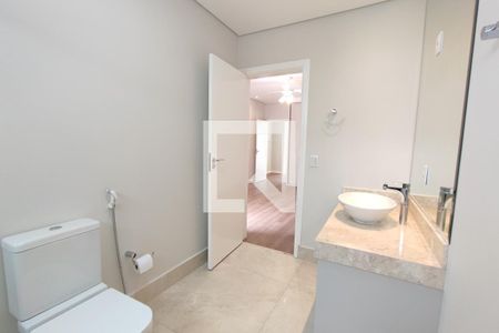 Casa de condomínio à venda com 360m², 3 quartos e 4 vagasBanheiro suíte 2