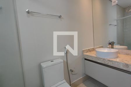 Casa de condomínio à venda com 360m², 3 quartos e 4 vagasBanheiro suíte 3