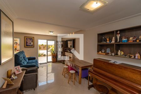Casa de condomínio para alugar com 200m², 3 quartos e 4 vagasSala de Estar/Jantar 