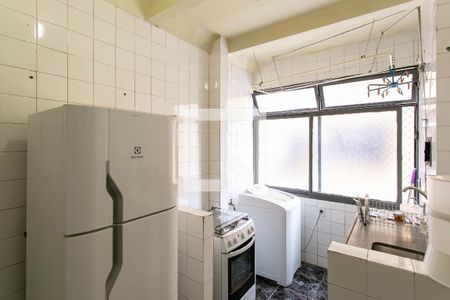 Apartamento para alugar com 70m², 2 quartos e 1 vaga Apartamento para alugar com 70m², 2 quartos e 1 vagaCozinha e Área de Serviço
