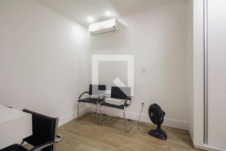 Casa à venda com 390m², 4 quartos e 7 vagas Casa à venda com 390m², 4 quartos e 7 vagasSuíte 2