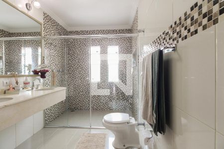 Casa à venda com 390m², 4 quartos e 7 vagas Casa à venda com 390m², 4 quartos e 7 vagasBanheiro Suíte 4