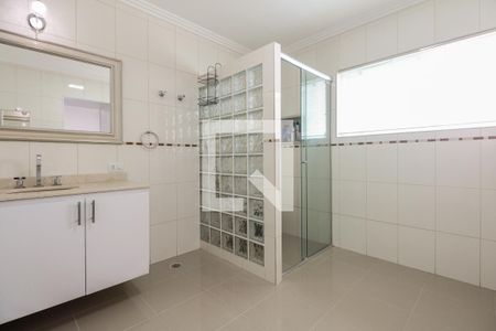 Casa à venda com 390m², 4 quartos e 7 vagas Casa à venda com 390m², 4 quartos e 7 vagasBanheiro Suíte 1