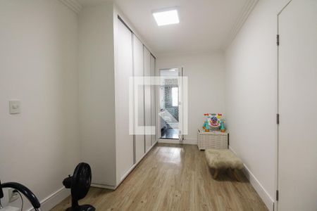 Casa à venda com 390m², 4 quartos e 7 vagas Casa à venda com 390m², 4 quartos e 7 vagasSuíte 2