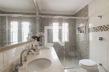 Casa à venda com 390m², 4 quartos e 7 vagas Casa à venda com 390m², 4 quartos e 7 vagasBanheiro Suíte 4