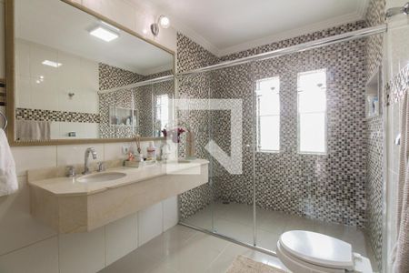 Casa à venda com 390m², 4 quartos e 7 vagas Casa à venda com 390m², 4 quartos e 7 vagasBanheiro Suíte 4