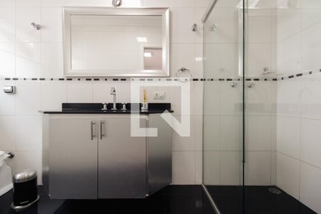 Casa à venda com 390m², 4 quartos e 7 vagas Casa à venda com 390m², 4 quartos e 7 vagasBanheiro Suíte 3