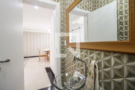 Casa à venda com 390m², 4 quartos e 7 vagas Casa à venda com 390m², 4 quartos e 7 vagasLavabo