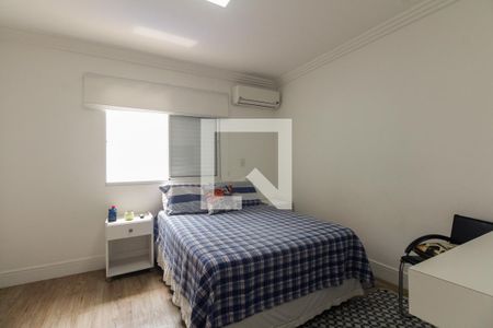 Casa à venda com 390m², 4 quartos e 7 vagas Casa à venda com 390m², 4 quartos e 7 vagasSuíte 1