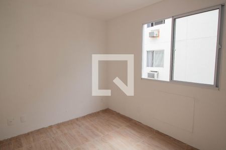 Quarto 1 de apartamento para alugar com 2 quartos, 42m² em Brás de Pina, Rio de Janeiro