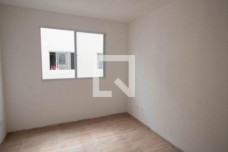 Sala de apartamento para alugar com 2 quartos, 42m² em Brás de Pina, Rio de Janeiro