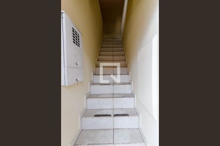 Casa para alugar com 37m², 1 quarto e sem vagaEscada Entrada