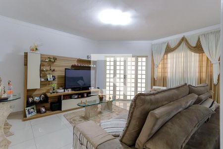 Sala de casa para alugar com 2 quartos, 270m² em Parque Edu Chaves, São Paulo