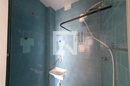 Banheiro de apartamento à venda com 1 quarto, 33m² em Estácio, Rio de Janeiro