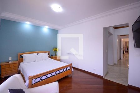 Casa à venda com 434m², 4 quartos e 6 vagas Casa à venda com 434m², 4 quartos e 6 vagasQuarto 4 - Suite