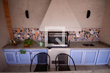 Casa à venda com 434m², 4 quartos e 6 vagas Casa à venda com 434m², 4 quartos e 6 vagasÁrea de Lazer