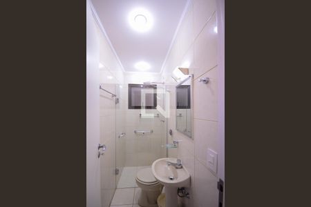 Casa à venda com 434m², 4 quartos e 6 vagas Casa à venda com 434m², 4 quartos e 6 vagasBanheiro Quarto 1