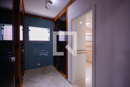 Casa à venda com 434m², 4 quartos e 6 vagas Casa à venda com 434m², 4 quartos e 6 vagasQuarto 4 - Suite