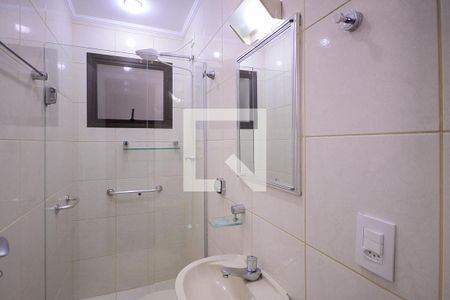 Casa à venda com 434m², 4 quartos e 6 vagas Casa à venda com 434m², 4 quartos e 6 vagasBanheiro Quarto 1