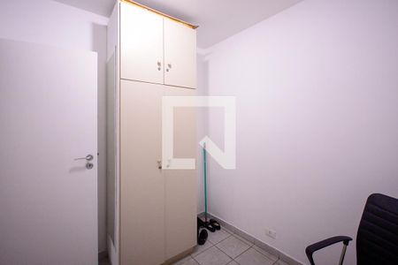 Casa à venda com 434m², 4 quartos e 6 vagas Casa à venda com 434m², 4 quartos e 6 vagasÁrea de Serviço - Quarto