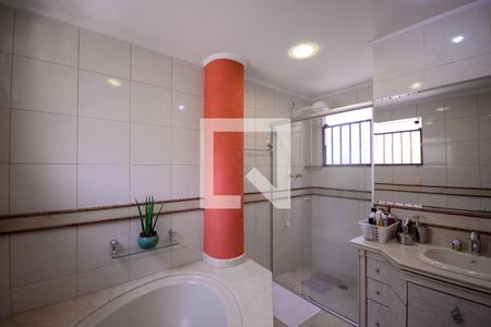 Casa à venda com 434m², 4 quartos e 6 vagas Casa à venda com 434m², 4 quartos e 6 vagasBanheiro Quarto 2