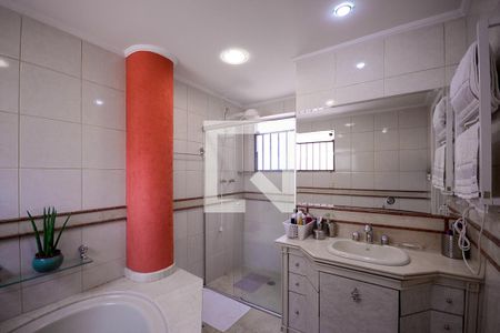 Casa à venda com 434m², 4 quartos e 6 vagas Casa à venda com 434m², 4 quartos e 6 vagasBanheiro Quarto 2