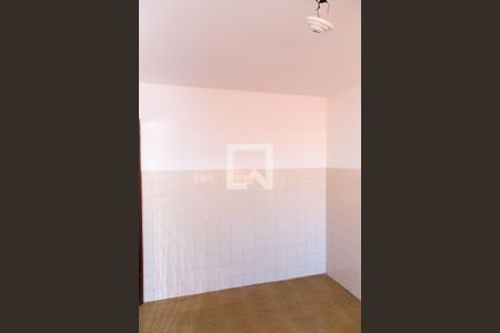 Quarto  de casa para alugar com 1 quarto, 50m² em Canhema, Diadema
