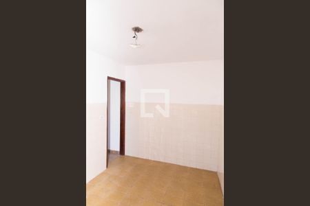 Quarto  de casa para alugar com 1 quarto, 50m² em Canhema, Diadema