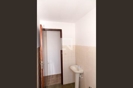 Banheiro de casa para alugar com 1 quarto, 50m² em Canhema, Diadema