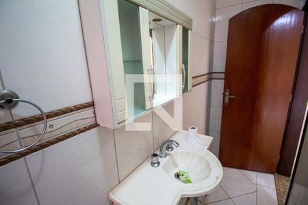 Casa para alugar com 240m², 4 quartos e 2 vagasBanheiro