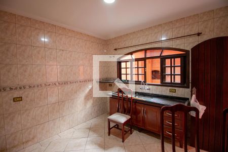 Casa para alugar com 240m², 4 quartos e 2 vagasCozinha