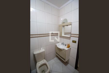 Casa para alugar com 240m², 4 quartos e 2 vagasBanheiro