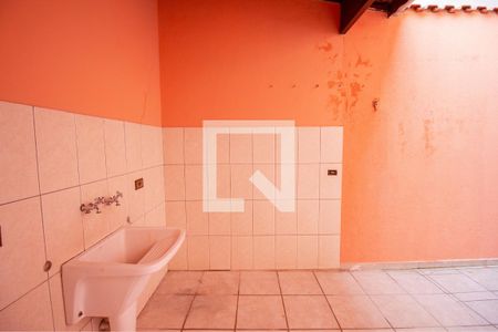 Casa para alugar com 240m², 4 quartos e 2 vagasÁrea de serviço