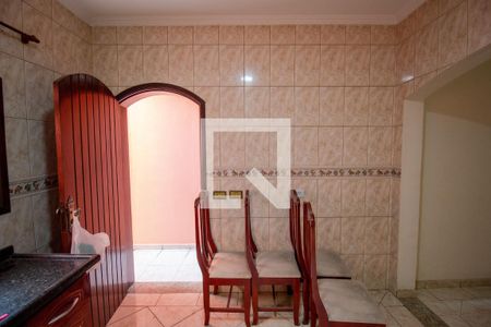 Casa para alugar com 240m², 4 quartos e 2 vagasCozinha