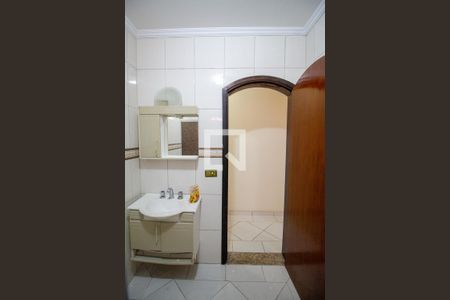 Casa para alugar com 240m², 4 quartos e 2 vagasBanheiro