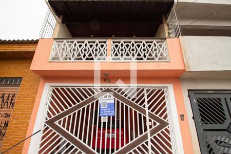 Casa para alugar com 240m², 4 quartos e 2 vagasFachada