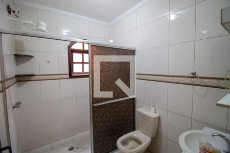 Casa para alugar com 240m², 4 quartos e 2 vagasBanheiro