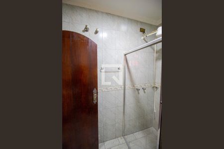 Casa para alugar com 240m², 4 quartos e 2 vagasBanheiro