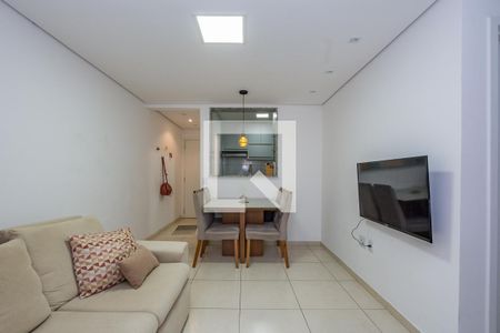 Sala de apartamento para alugar com 2 quartos, 60m² em Conjunto Califórnia, Belo Horizonte