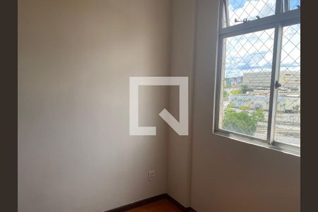 Quarto 2 de apartamento para alugar com 3 quartos, 85m² em Palmares, Belo Horizonte