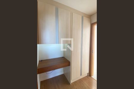 Apartamento à venda com 122m², 2 quartos e 2 vagasHall