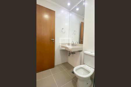 Apartamento à venda com 122m², 2 quartos e 2 vagasBanheiro da Suíte 2